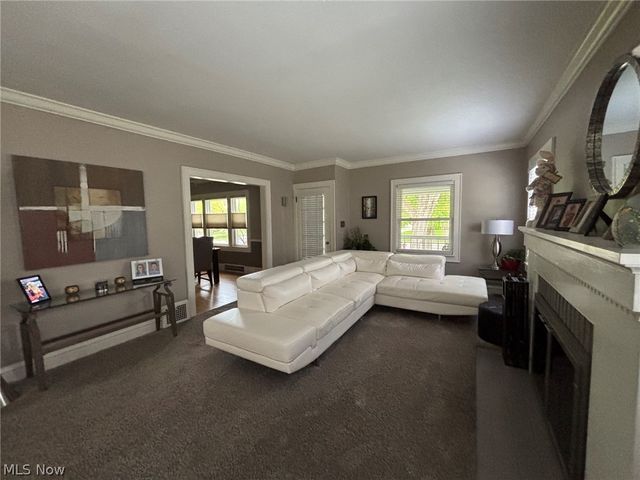 1620 Belle Avenue, Lakewood, OH 44107