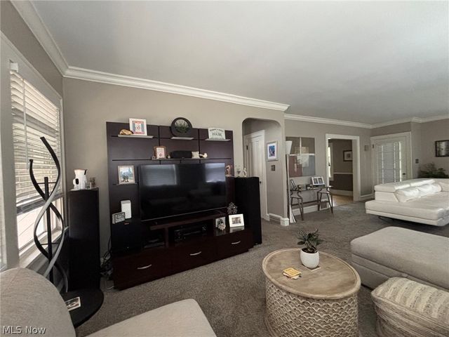 1620 Belle Avenue, Lakewood, OH 44107