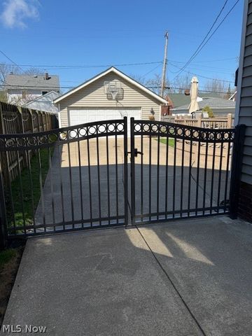 1620 Belle Avenue, Lakewood, OH 44107