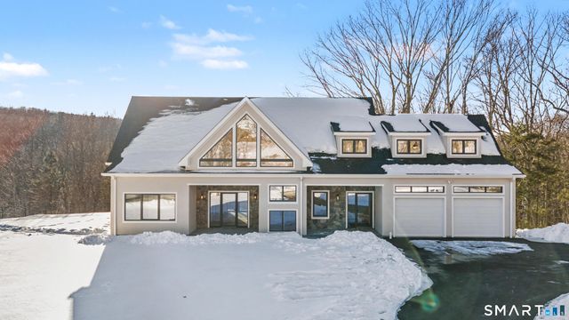 25 Spruce Mountain Trail, Danbury, CT 06810