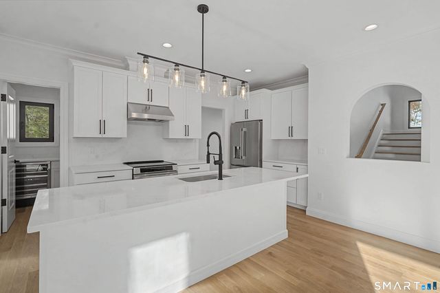 25 Spruce Mountain Trail, Danbury, CT 06810