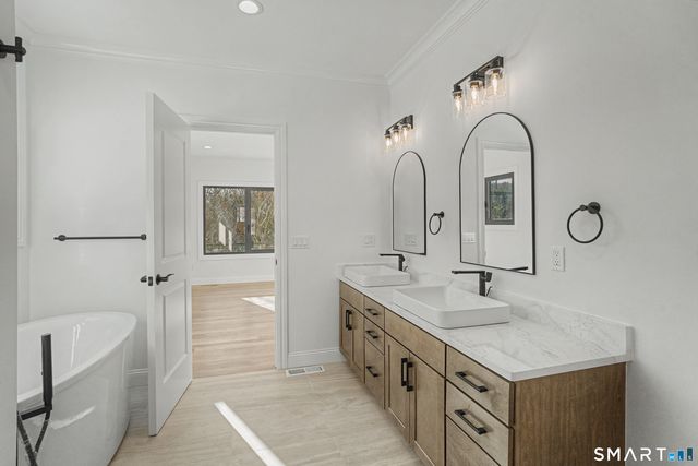 25 Spruce Mountain Trail, Danbury, CT 06810