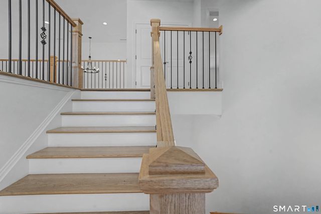 25 Spruce Mountain Trail, Danbury, CT 06810