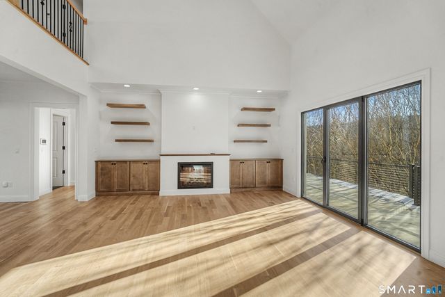 25 Spruce Mountain Trail, Danbury, CT 06810