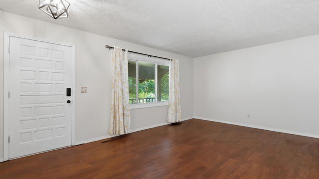 5901 S Farm Road 157, Springfield, MO 65810