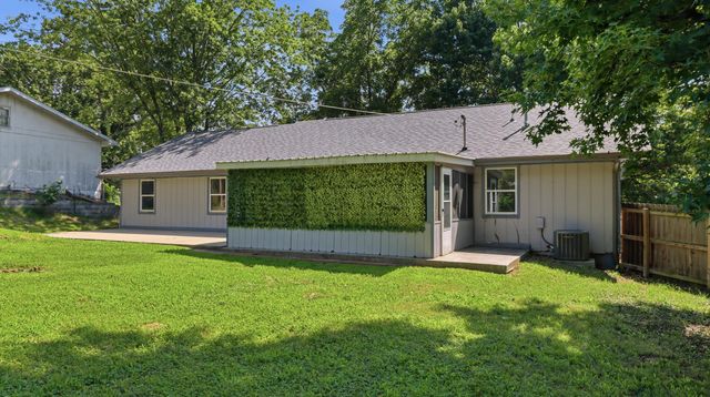 5901 S Farm Road 157, Springfield, MO 65810