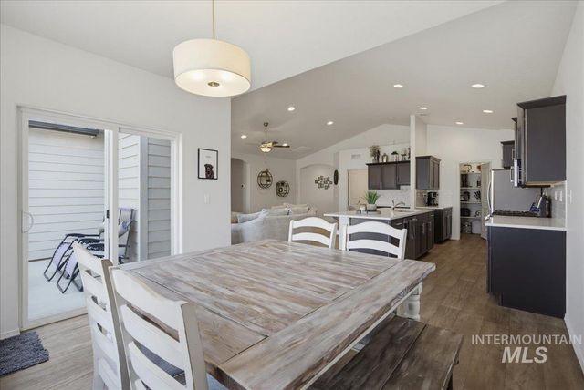 1511 Yellowstone St, Caldwell, ID 83607