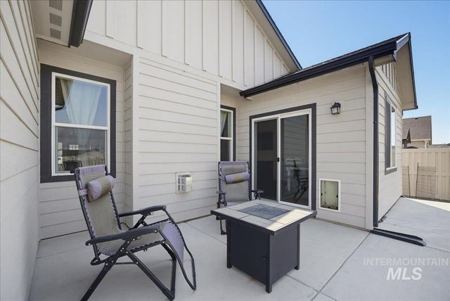 1511 Yellowstone St, Caldwell, ID 83607
