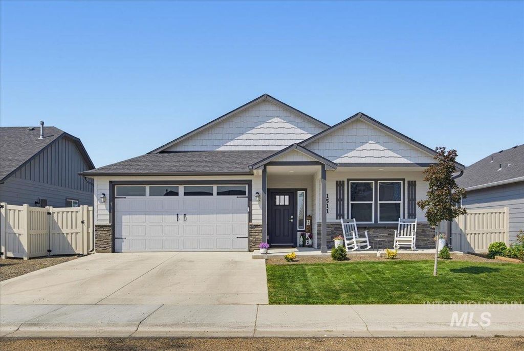 1511 Yellowstone St, Caldwell, ID 83607 photo 2
