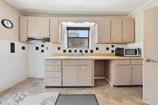 605 S MAIN AVENUE, Minneola, FL 34715