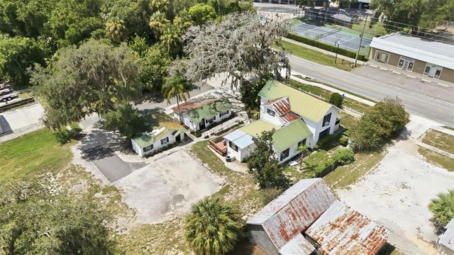 605 S MAIN AVENUE, Minneola, FL 34715
