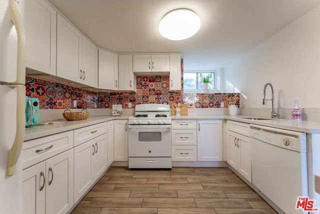 9866 Mcbroom Street, Los Angeles, CA 91040