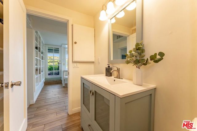 9866 Mcbroom Street, Los Angeles, CA 91040