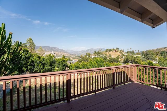 9866 Mcbroom Street, Los Angeles, CA 91040