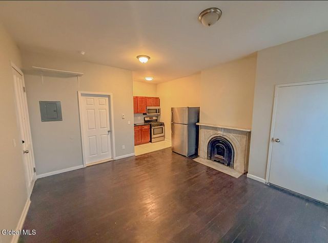 81 Ten Broeck Street, Albany, NY 12210