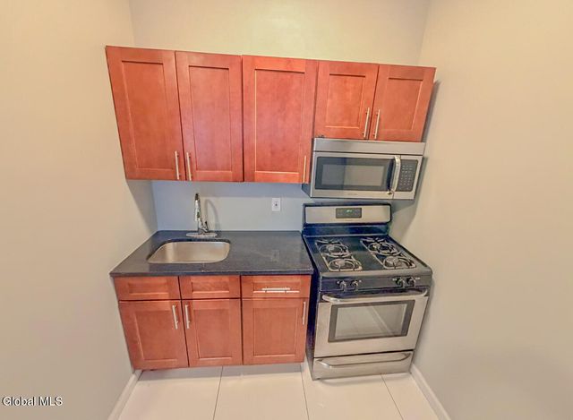 81 Ten Broeck Street, Albany, NY 12210