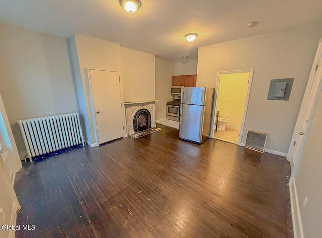 81 Ten Broeck Street, Albany, NY 12210