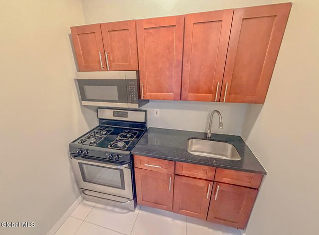 81 Ten Broeck Street, Albany, NY 12210