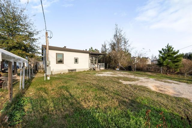 394 Rd 5102 H, Cleveland, TX 77327