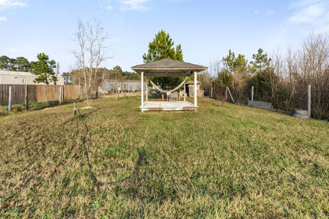 394 Rd 5102 H, Cleveland, TX 77327