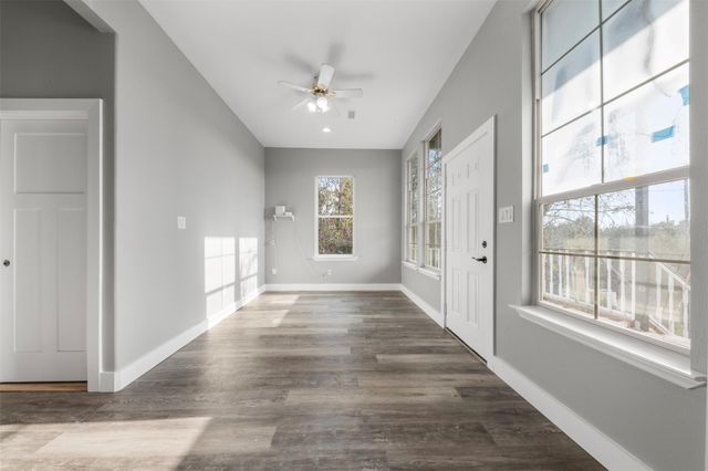 394 Rd 5102 H, Cleveland, TX 77327