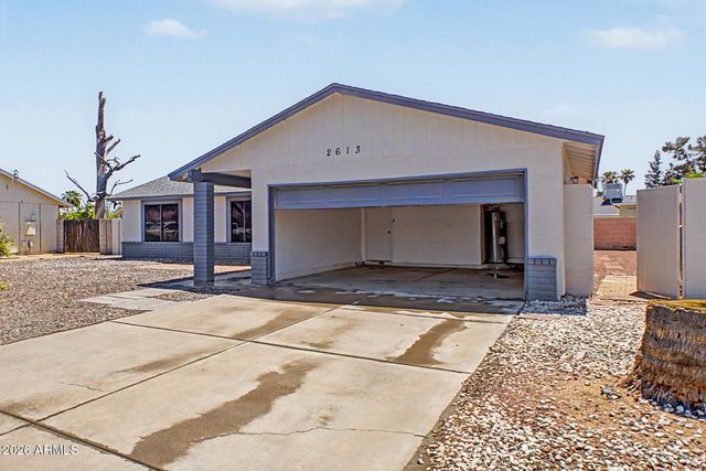 2613 E MICHIGAN Avenue, Phoenix, AZ 85032