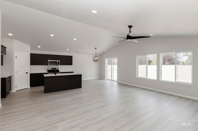 1603 Long Pond St, Middleton, ID 83644