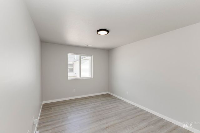 1603 Long Pond St, Middleton, ID 83644