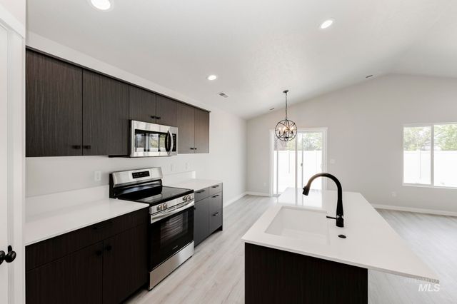 1603 Long Pond St, Middleton, ID 83644