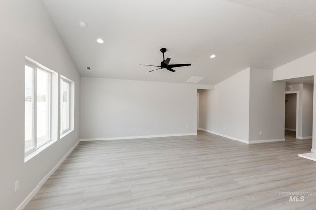 1603 Long Pond St, Middleton, ID 83644