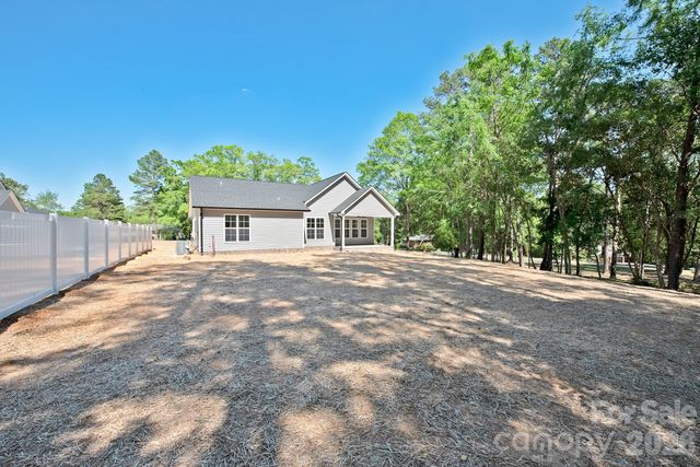 581 Goldmoor Drive NE, Concord, NC 28025