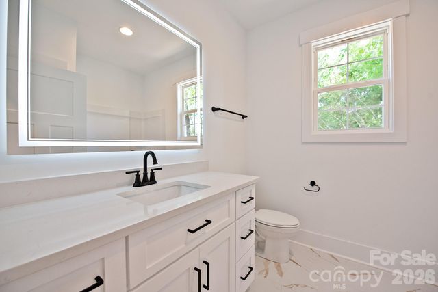 581 Goldmoor Drive NE, Concord, NC 28025