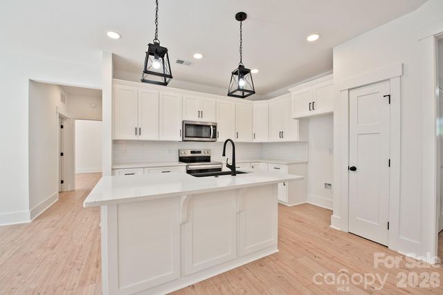 581 Goldmoor Drive NE, Concord, NC 28025