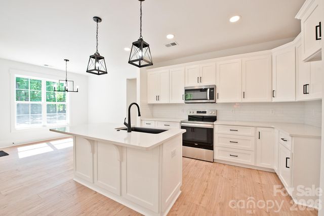 581 Goldmoor Drive NE, Concord, NC 28025