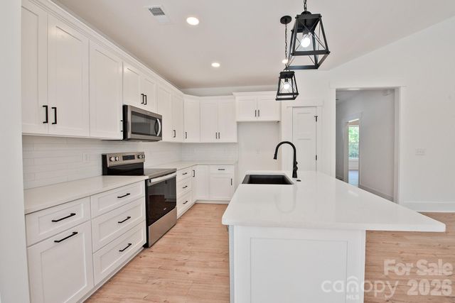 581 Goldmoor Drive NE, Concord, NC 28025