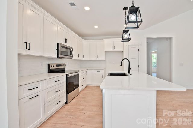 581 Goldmoor Drive NE, Concord, NC 28025