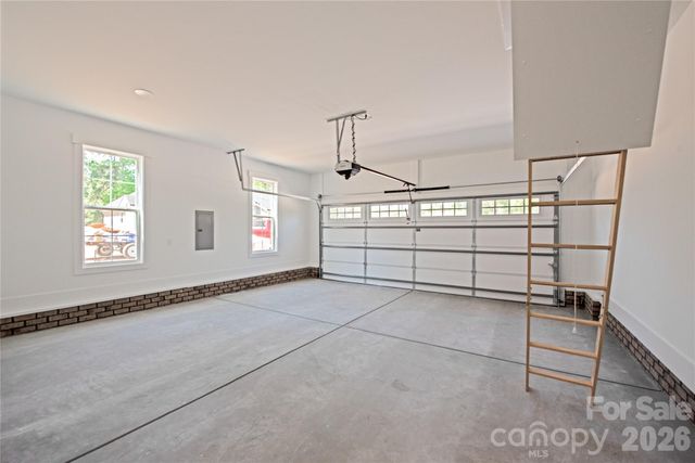 581 Goldmoor Drive NE, Concord, NC 28025