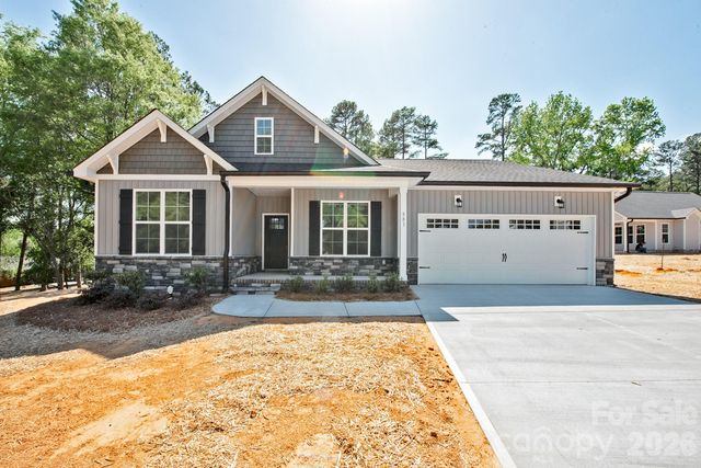 581 Goldmoor Drive NE, Concord, NC 28025
