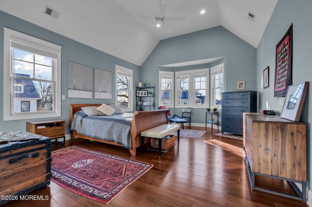 3 Bayonne Avenue, Monmouth Beach, NJ 07750