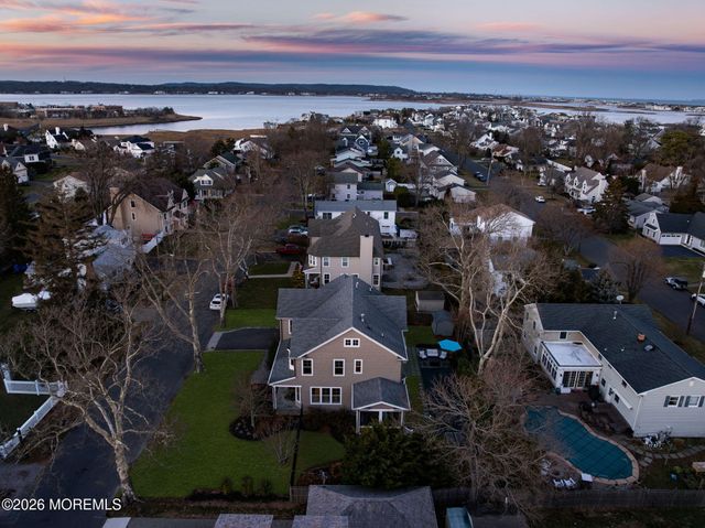 3 Bayonne Avenue, Monmouth Beach, NJ 07750