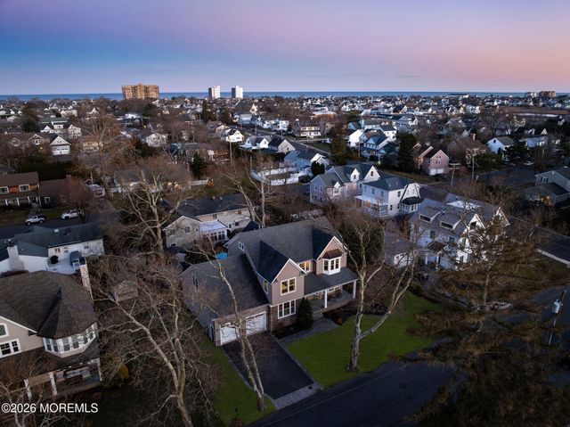 3 Bayonne Avenue, Monmouth Beach, NJ 07750