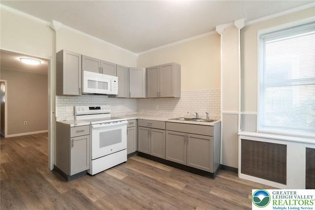 421 Center Street, Jim Thorpe Boro, PA 18229