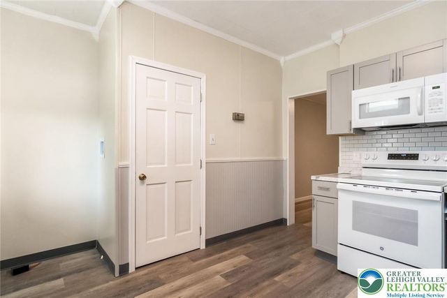 421 Center Street, Jim Thorpe Boro, PA 18229