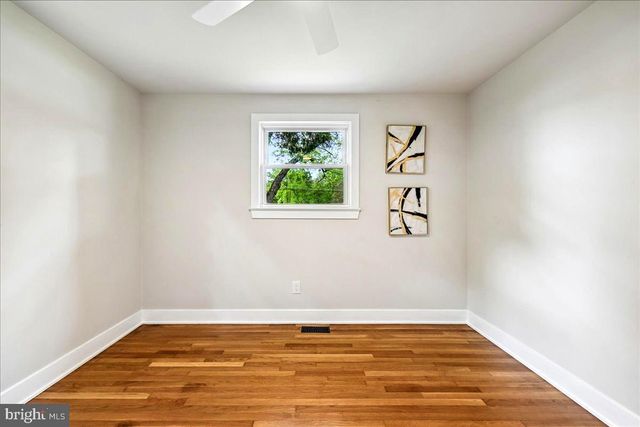 6904 FRIENDSHIP RD, Clinton, MD 20735