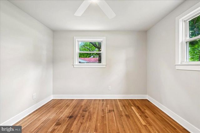 6904 FRIENDSHIP RD, Clinton, MD 20735