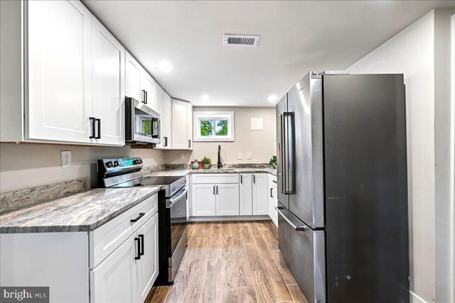 6904 FRIENDSHIP RD, Clinton, MD 20735