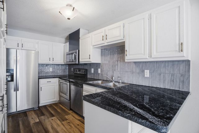 1219 Timbershore Lane, Eagan, MN 55123