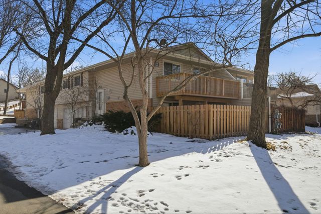 1219 Timbershore Lane, Eagan, MN 55123