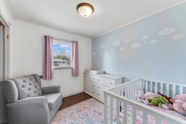 4080 Jersey Avenue N, Crystal, MN 55427