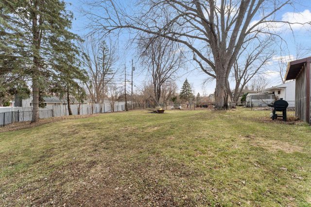 4080 Jersey Avenue N, Crystal, MN 55427